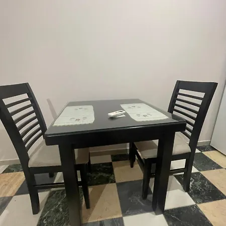 Bajovah & Restaurant Apartamento Tirana
